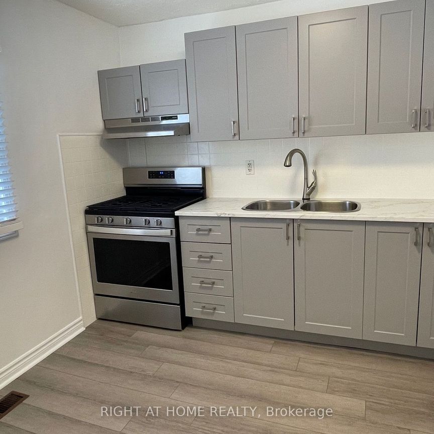 For Lease - 31 Hallam Street Unit# 2nd Floor, Toronto, Ontario - Photo 1
