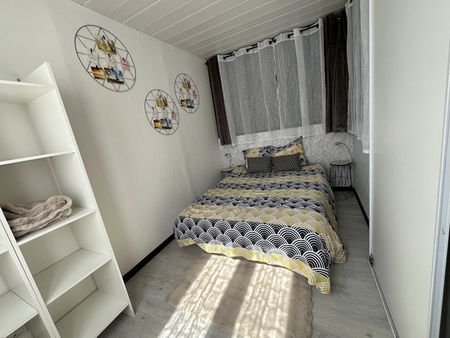 Location Appartement 2 pièces 42m² - Photo 2