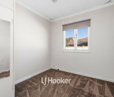 220 Clarke Street East, Carey Park WA - Photo 3