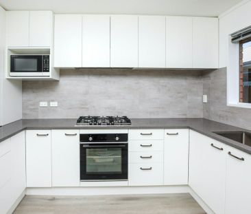 2 Bedrooms in Beerescourt - Photo 1