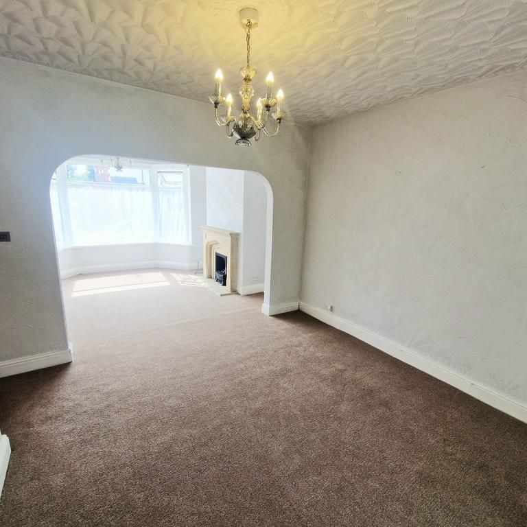 3 bedroom semi-detached house to rent - Photo 1