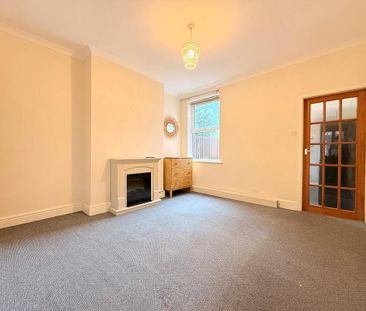 2 bedroom property to rent - Photo 1