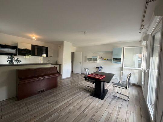 Location Appartement 4 pièces 83m² - Photo 1