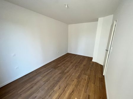 Location Appartement 2 pièces 42m² - Photo 5