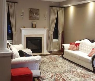 For Lease - 135 Stonechurch Crescent, Markham, Ontario - Photo 3