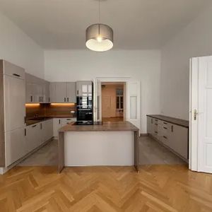 Im Herzen vom ALSERGRUND + GERÄUMIGE 4 Zimmer-Wohnung + nahe ARNE-KARLSSON-PARK! - Photo 2