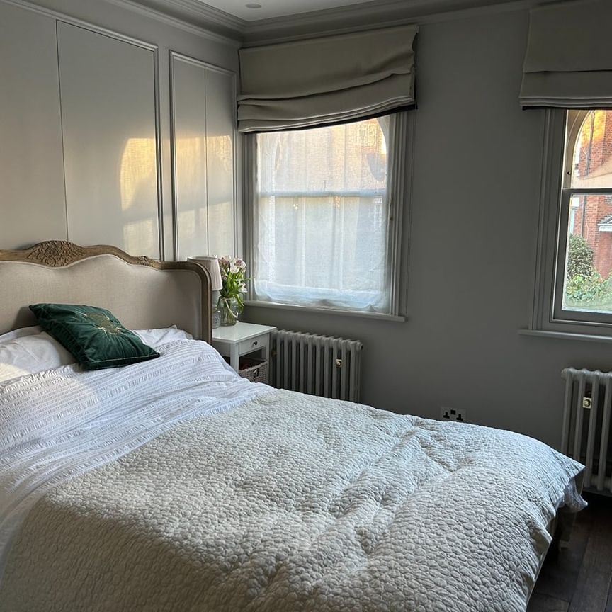 3 Bed Terraced House, Willow Road, NW3 - Photo 1