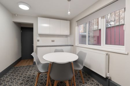 4 Bed Terraced House, Edinburgh Road, L7 - Photo 4