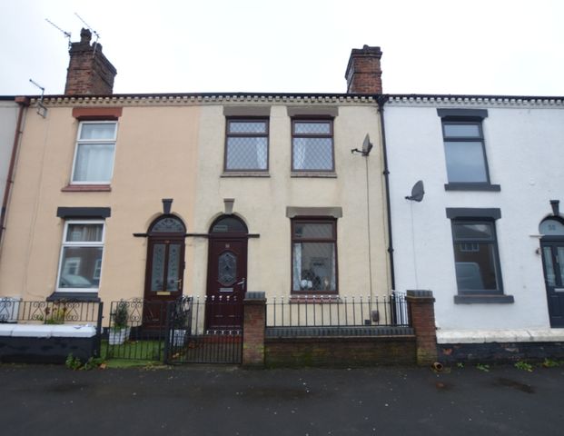 3 Bedroom Terraced House - Photo 1