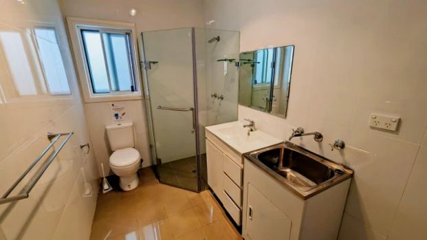 Private room with AC - Photo 1