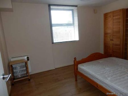 2 bedroom property to rent in London - Photo 4