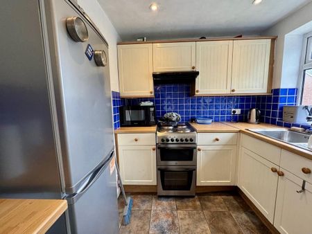2 bedroom flat to rent - Photo 5