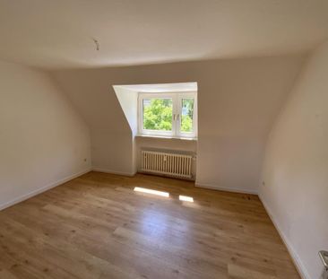 Tolle 2-Zimmer-Wohnung mit neuem Bad im Dachgeschoss in Hagen Eilperfeld! - Foto 3