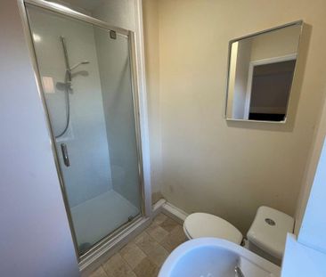 1 bedroom semi-detached house to rent - Photo 6