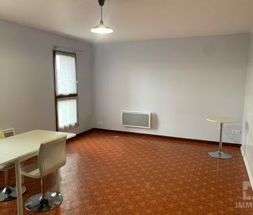 Location Appartement 1 pièce 34m² CAHORS 46000 - Photo 2