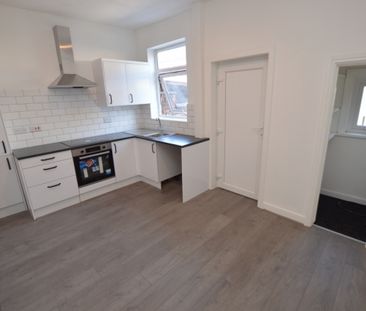 2 Bedroom Terraced House - Photo 4