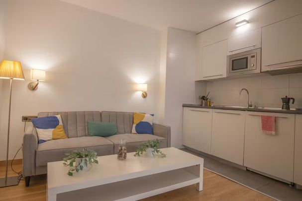 Calle de Leganitos, Madrid, Community of Madrid 28013 - Photo 1