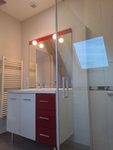 Location Appartement 4 pièces 100m² - Photo 5