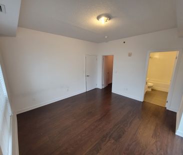 For Lease - 2490 Old Bronte Road Unit# 506, Oakville, Ontario - Photo 3