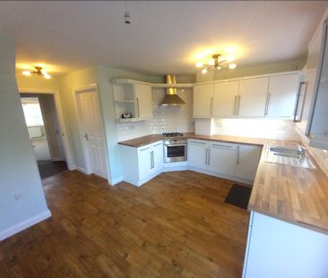 3 bedroom detached house to rent - Photo 6