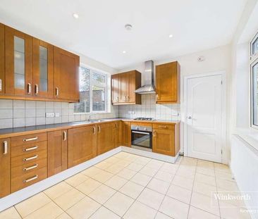 Leith Close, London, NW9 - Photo 3