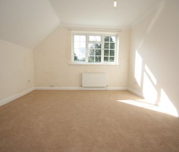 Wych Hill Lane, Woking - Photo 6