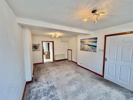 77 New Harbour Road, Portavogie, Newtownards, BT22 1EB - Photo 3