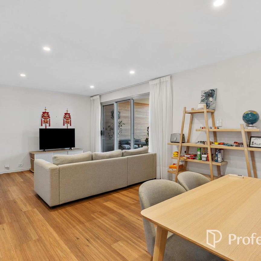 Resort Style Living in the Heart of Maylands!!! - Photo 1