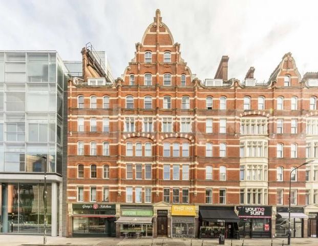 Lovely spacious property situated on the first floor of a mansion block - Photo 1