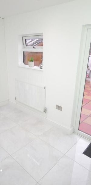 Room in a Shared House, Orwell Road, E13 - Photo 1