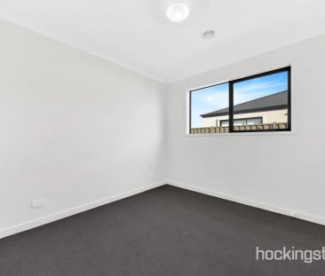 Brand new top quality Henley home with Solar panels in Beveridge!!! - Photo 3