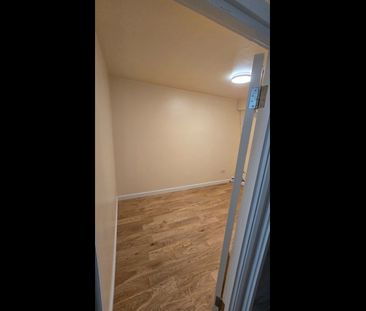 Room in a Shared House, Atkinson Road, E16 - Photo 2