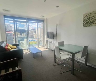 Fully furnished 2 bedroom apartment Te Aro - Photo 1