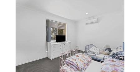 STYLISHLY UPDATED FAMILY HOME WITH SOLAR SAVINGS - Photo 4