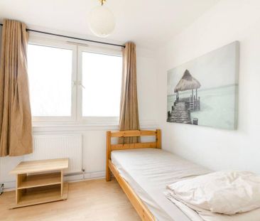 3 bedroom flat to rent - Photo 6