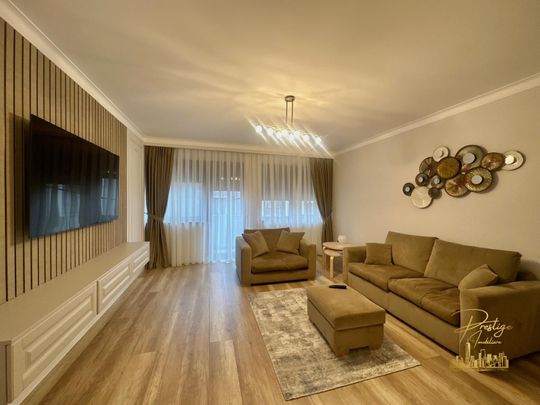 Apartament cu 3 camere lux de inchiriat in zona Ultracentrala – Oradea - Fotografie 1