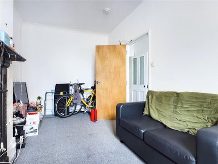 6 bedroom house to rent - Photo 4