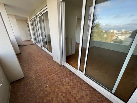 T4 de 90 m² avec garage - Photo 3