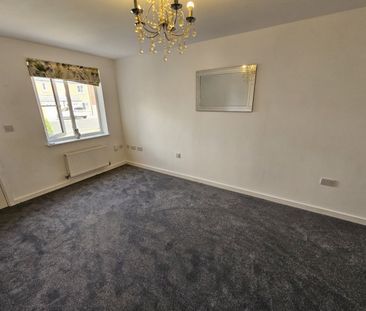 3 bed Detached - To Let - Photo 1