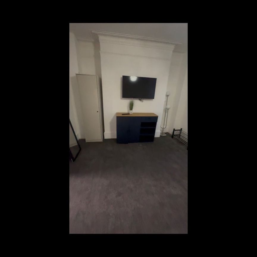 1 Bed Flat, Bernard Street, SO14 - Photo 1