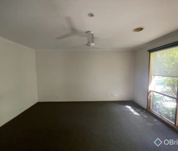 “Comfort, Convenience & Charm in Sought-After Timbarra Estate” - Photo 6
