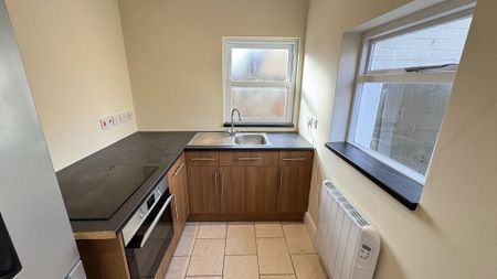 1 bedroom end of terrace house to rent - Photo 2