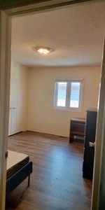 PROVATE ROOMS IN THE GTA FOR RENT: Student FemaIe ideal - Photo 3