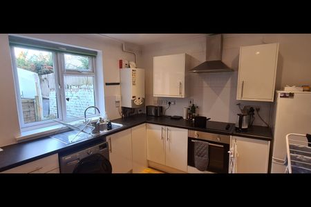 1 Bed Flat, Dartmouth Road, SE23 - Photo 5
