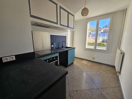 Location Appartement 2 pièces 43m² VITROLLES 13127 - Photo 4