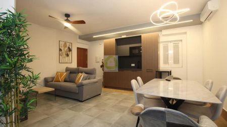 Piso de alquiler en Recogidas, Centro - Sagrario - Foto 4