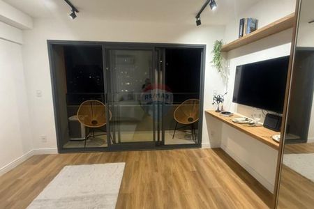 Studio moderno e mobiliado em localização estratégica – 27m² com varanda - Photo 2