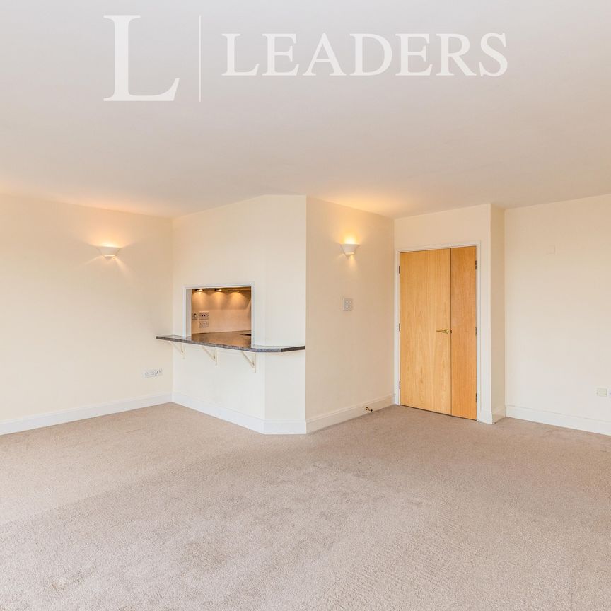 2 bedroom apartment to rent Oyster Quay, Port Way, Portsmouth, PO6 - Photo 1