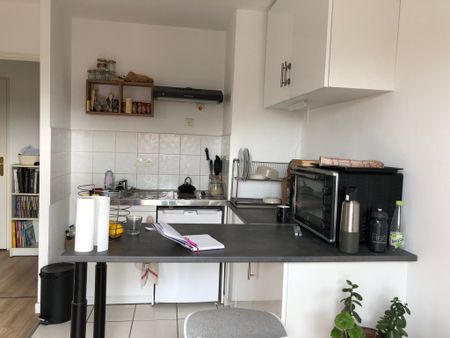 Studio meublé de 32 M2 avec balcon en Résidence Sécurisé a proximite centre ville - Photo 3