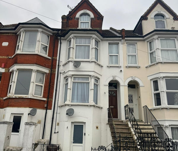 1 bedroom in a house share to rent - Photo 6